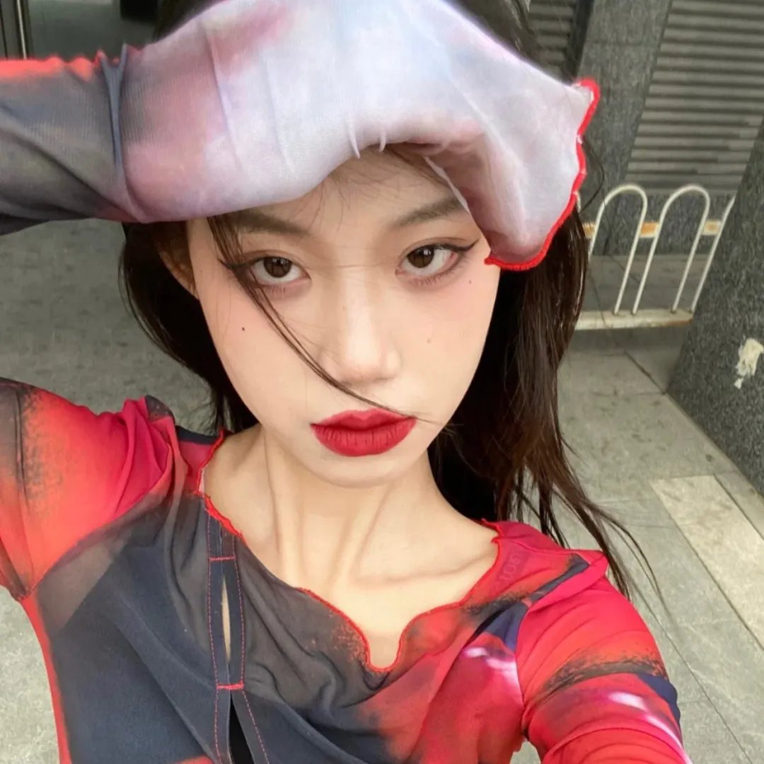 飞女黛丝